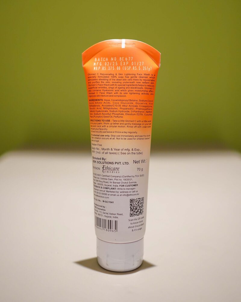 Glomed Face Wash  - Image 2